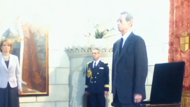 Imagini rare cu Regele Mihai, filmat in Palatul Elisabeta. VIDEO: Cristian Otopeanu